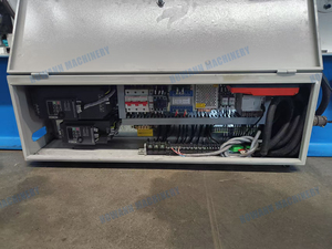 สายการผลิตโครงเหล็กชั้นวางแบบอัตโนมัติเต็มรูปแบบควบคุมด้วย PLC พร้อมเครื่องตัดไฮดรอลิก ปรับแต่งโปรไฟล์ได้ตามต้องการ - Product Image 6