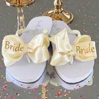 Sandales de mariée plates en satin avec nœud et paillettes, cadeau pour demoiselle d'honneur, logo personnalisé, vente en gros