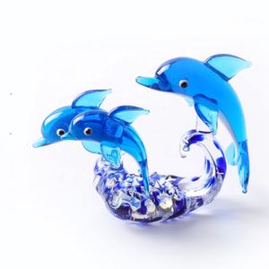 Bức tượng nhỏ cá heo Thủy tinh màu nâu nghệ thuật Murano Kính sóng cá heo biển động vật điêu khắc biển - Product Image 1