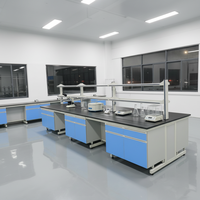 Meubles de laboratoire clés en main pour écoles : Banc de travail central en C, hotte à fumées en bois et acier, compatible avec une disposition personnalisée