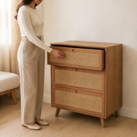 Commode à 3 tiroirs en MDF et rotin naturel avec poignées dorées, finition polie moderne - Armoire haute pour chambre, salon, chambre d'enfant - OEM/ODM