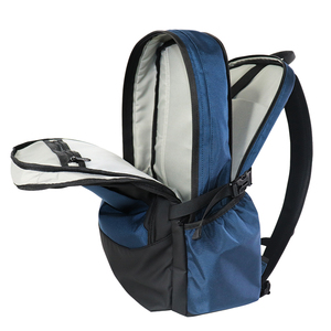 Mochila Azul de Nailon con Compartimento para Computadora y Diseño Impermeable para Uso Diario - Product Image 5