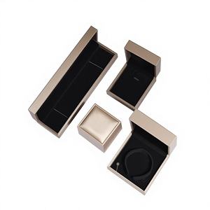 Caja de Regalo para Anillo de Compromiso de Cuero PU Pequeña, Elegante y de Lujo, Rectangular, con Logotipo Personalizado, con Cierre de Hebilla, para el Día de San Valentín - Product Image 1