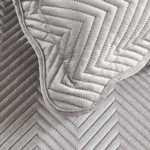 Couvre-<span class=keywords><strong>lit</strong></span> <span class=keywords><strong>matelassé</strong></span> en <span class=keywords><strong>velours</strong></span> ultra doux gaufré à ultrasons Ensemble de couette de qualité supérieure Literie de luxe - Product Image 6