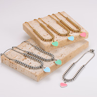 Bracelet ajustable en acier inoxydable plaqué or 18 carats avec breloque cœur en émail et perles pour femmes et jeunes filles