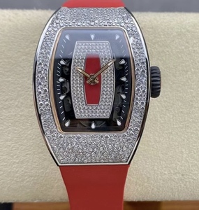 นาฬิกากันน้ำคุณภาพสูงสุดหรูหราสำหรับผู้หญิง ดีไซน์โปร่งแสง ประดับเพชร หน้าปัดสีแดง - Product Image 1