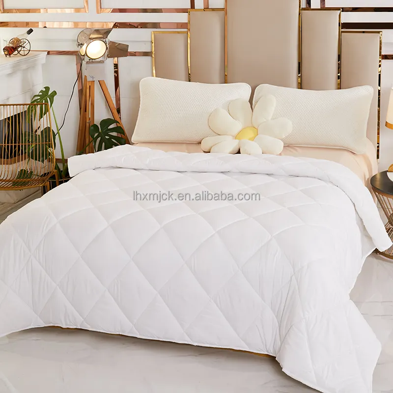 Modern lüks yorgan yatak örtüsü seti mikrofiber toptan ev tekstili yumuşak % 100% pamuk yatak ve yastık kılıfı 4 adet çarşaf