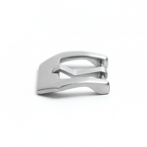 Bracelet de <span class=keywords><strong>montre</strong></span> de haute qualité en acier inoxydable avec logo en relief, réglable, léger, respirant, confortable, <span class=keywords><strong>boucle</strong></span> à <span class=keywords><strong>ardillon</strong></span> - Product Image 2