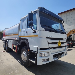 Nouveau Camion-citerne Sinotruk Diesel/Essence 6x4, Réservoir de 20000 <span class=keywords><strong>Litres</strong></span>, Remorque de Ravitaillement Mobile 20CBM, Camion-citerne à Carburant à Vendre - Product Image 2