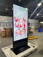 Kios Layar Sentuh Digital Signage LCD Vertikal Pintar Ukuran 43 50 55 65 75 Inci untuk Iklan, Model Totem Berdiri di Lantai