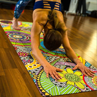 Tapis de yoga en caoutchouc antidérapant en daim 1,5-5 mm 183 cm résistant à l'eau, design rectangulaire pour le yoga et les exercices au sol de Pilates