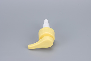 Nuevo pulverizador de plástico personalizable con bomba y función antivuelco para botellas, uso cosmético - Product Image 3
