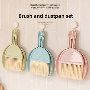 Juego de recogedor y cepillo pequeños con diseño de cara linda, mini escoba portátil para escritorio, mostrador, eliminación de pelo de mascotas y migas - Product Image 2