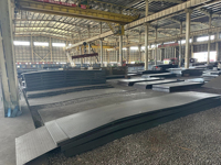 Plaques en acier au carbone de haute qualité durables et solides, idéales pour la construction, les machines et les applications structurelles