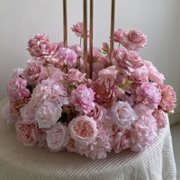 Guirlande de fleurs artificielles en roses roses personnalisées en gros PPS pour la décoration de centre de table d'événements de mariage