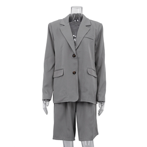 Nuovo Arrivo: Completo Due Pezzi alla Moda con <span class=keywords><strong>Pantaloncini</strong></span> Bermuda <span class=keywords><strong>e</strong></span> <span class=keywords><strong>Blazer</strong></span> da Donna - Product Image 4