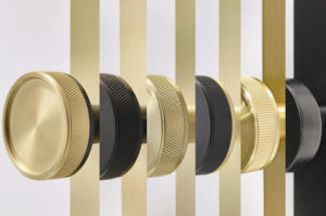 Современные Роскошные однотонные латунные прямые накатные дверные ручки с двойным механизмом защелки для деревянных дверей для виллы и дома - Product Image 4