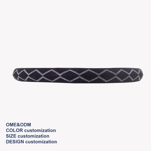 Funda para volante Space Cooling, fácil de instalar, con refracción de alto índice y bordes lisos. - Product Image 1