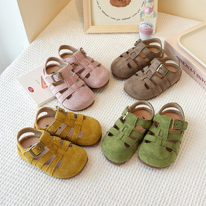 Sandalias Romanas Huecas para Niños, Estilo Coreano, Verano 2025, Plataforma para Niñas, Birkenstocks, Zapatos con Punta Cerrada y Cierre de Velcro para Niños - Product Image 3