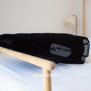 Coussin de <span class=keywords><strong>matelas</strong></span> érotique, canapé auxiliaire, coussin <span class=keywords><strong>gonflable</strong></span> en forme de triangle pour position d'amour, oreiller sexuel en peluche pour un positionnement ergonomique - Product Image 4