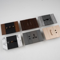 Interruptor de Enchufe Doble Estándar Estadounidense, Acabado Mate, PC Ignífugo, Tipo KLASS 118, Hogar Inteligente, Arquitectura Moderna, IP23