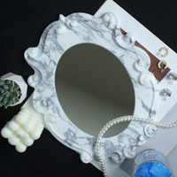 Miroir de maquillage ovale en onyx naturel avec éclairage LED, miroir de vanité en marbre pour la décoration de salle de bain d'hôtel Airbnb