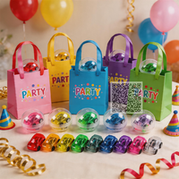 Jouets éducatifs en capsules en gros à bas prix, mini voitures à rétrofriction colorées, balles en plastique transparent de 50 mm, prix bas, pour les 14 ans et plus