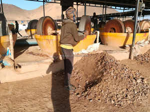 Roccia estrazione dell'oro separazione di gravità lavorazione minerale esigente umido macinazione <span class=keywords><strong>pan</strong></span> impianto di mulino per la vendita - Product Image 6