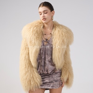 Cappotti Invernali da Donna di Tendenza in Vera Pelliccia di Agnello Mongolo, Soprabito di Lusso Naturale, Giacche Corte in Pelliccia di Pecora con Colore Personalizzato - Product Image 4