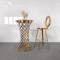 Ensemble de chaises et de tables de bar en acier inoxydable rond de haute qualité et tendance pour cocktails, café et gâteaux