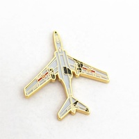 Insigne d'émail d'épinglette en métal de dessin animé de conception personnalisée, insigne d'épingle d'émail dur en métal avec votre propre conception, collier d'épingle d'émail d'avion