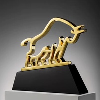 Edele Optimistische Op maat gemaakte Kristallen Stieren Trofee Mascot Bedrijfs-OX Basis Stierenvechter Trofee K9 Europese Sport Awards Prijs Souvenir