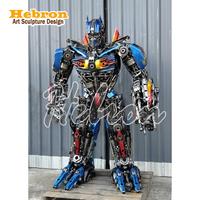 LED Işıklı Gerçek Boyutlu Beyaz Asker Heykeli Büyük Optimus Prime Heykeli Robot Modeli Dönüşebilen Hurda Metal Heykel