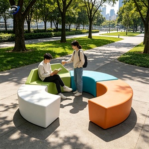 Conjunto de Bancos Modernos para Patio Exterior, Diseño Contemporáneo de Fibra de Vidrio Colorida, Muebles Duraderos para Parque, Múltiples Asientos - Product Image 1
