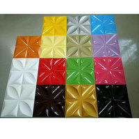 Panneaux muraux 3D en PVC durables avec motif géométrique, design moderne, imperméables et résistants à l'humidité pour usage commercial et domestique