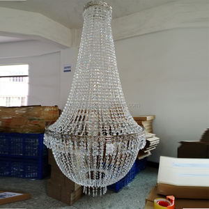 Lampadario NIKA in Metallo Dorato e Cristallo con Supporto per Decorazione Soffitto di Sale Banchetti per Matrimoni ed Eventi - Product Image 5