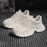 Nouvelles chaussures de sport respirantes à talons hauts et semelles épaisses pour l'été, chaussures de course en mesh, chaussures décontractées élégantes et polyvalentes pour hommes