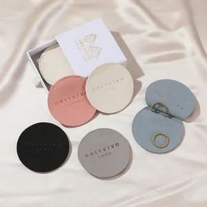 Многоцветный круглый маленький мешочек для сережек с логотипом на заказ, многофункциональный мешочек для ювелирных изделий из микрофибры, упаковочный мешочек для ювелирных изделий