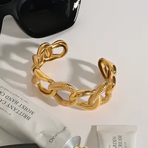 Joyería de moda PVD 18K oro Acero inoxidable masa giros anillo diseño Irregular cadena brazalete pulsera brazalete para mujer - Product Image 1