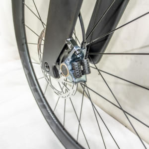 Nuova Bicicletta da Corsa 2026 Aero T700 T800 32C 700C con Telaio in Fibra di Carbonio, 24 Velocità, Ruote in Carbonio e Freni a Disco Idraulici - Product Image 5