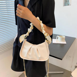 Bolso de hombro plegable Cloud Bag de moda para mujer, bolsos al por mayor, bolso para mujer, bandolera de piel sintética con cadena - Product Image 5