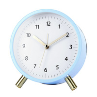 Horloge de bureau analogique silencieuse avec chiffres arabes rétroéclairés et à piles pour la décoration murale de la maison