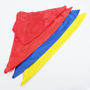 Transformation d'un foulard tricolore, accessoires magiques en soie, spectacle de magie Kingmagic, spectacles interactifs de talent. - Product Image 1