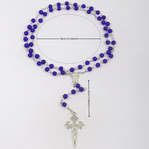Collier Catholique Personnalisé avec Pendentif Long <span class=keywords><strong>Croix</strong></span>, Chaîne Rosario Guadalupe, Perles <span class=keywords><strong>en</strong></span> Verre Cristal Bleu Foncé - Product Image 4