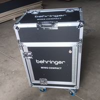 Flight case hydraulique robuste pour table de mixage numérique compacte Beringer Wing, avec roues, conforme à la norme ATA 300, antichoc