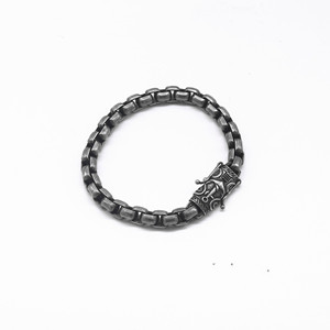 yunnique Pulsera de acero de titanio con diseño geométrico, joyería de regalo unisex - Product Image 2