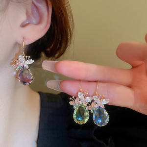 Pendientes de joyería de estilo francés Zircon mariposa gradiente cristal gota de agua pendientes al por mayor - Product Image 1