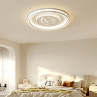 Nouvelle Suspension Plafond Multi-Anneaux Élégante avec Centre Feuille Artistique et Performance Optimale Offrant une Utilité Supérieure et un Décor Haut de Gamme