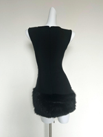 Nouvelle Robe Mini Chic et Élégante 2026 à Paillettes, Col Rond, Sans Manches, Orné de Miroirs Argentés, Bordure en Fausse Fourrure, Robe de Soirée Scintillante