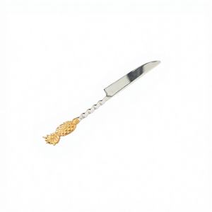 Ensemble de couverts en acier inoxydable de conception artisanale avec miroir poli à long manche élégant doré pour restaurant, hôtel, mariages et fêtes - Product Image 1